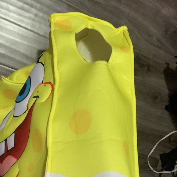 Children size Med (10-12) SpongeBob Costume - Picture 2 of 5